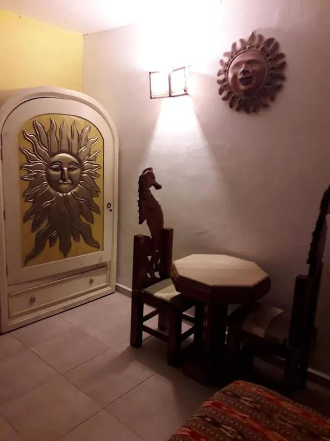 Cancun Guest House 3 Near Ado Bus Terminal And 25 Min From/To Airport By Shuttle 0*,