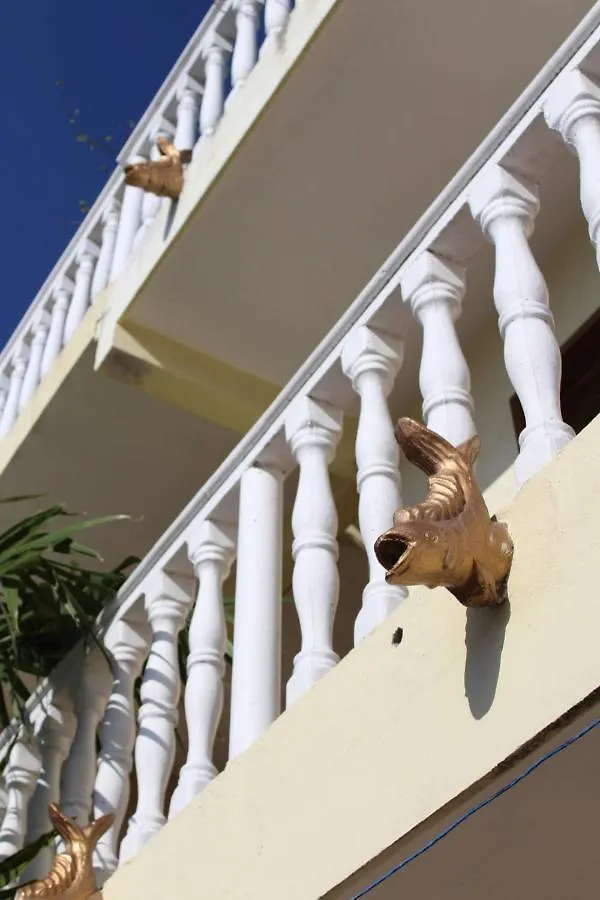 Cancun Guest House 3 Near Ado Bus Terminal And 25 Min From/To Airport By Shuttle